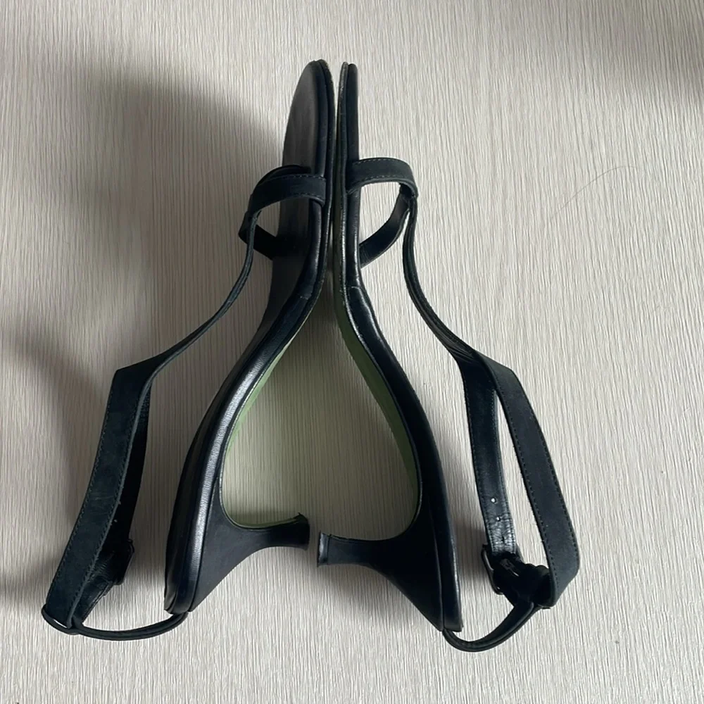 Donald J. Pliner Black Slingback Leather Sandals - Picture 4 of 5